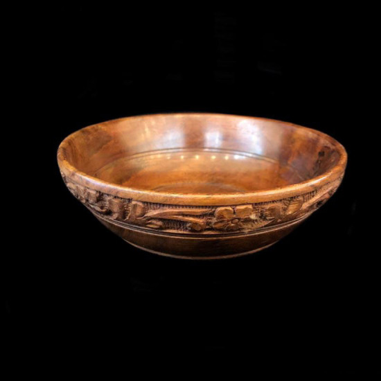 PLATO DE MADERA TALLADO NRO 4