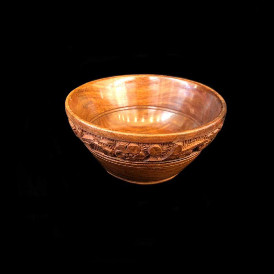 PLATO DE MADERA TALLADO NRO 2